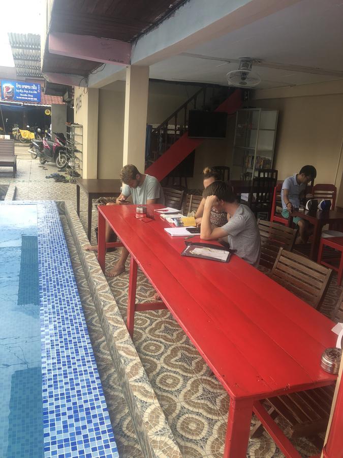 Real Vang Vieng Backpacker Hostel エクステリア 写真