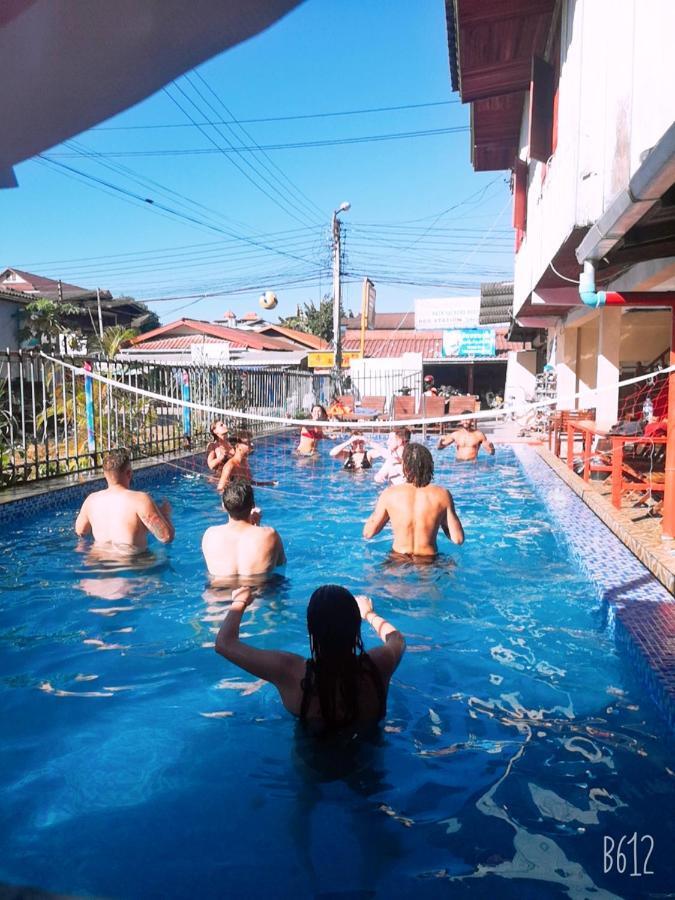 Real Vang Vieng Backpacker Hostel エクステリア 写真